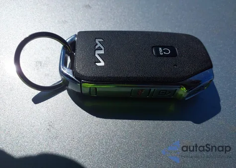 2025 Kia Sportage Ex z USA, uszkodzony, nr VIN KNDPVCDF3S7355772